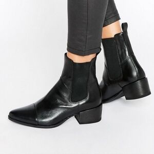 Vagabond Black Marja Ankle Slip On Boots 100%Leather Design Sz 36 / 6 US